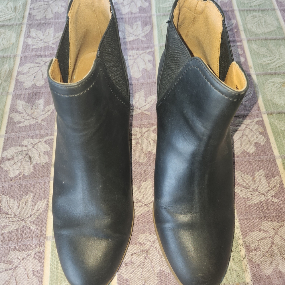 Elegant Black Heeled Ankle Boots